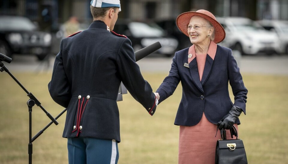 Dronning Margrethe har overhalet Christian IV og er nu den længst siddende regerende monark i danmarkshistorien. Da den britiske dronning Elizabeth døde i september 2022, overtog dronning Margrethe også titlen som den længst siddende nulevende regent i verden. (Arkivfoto). Dronning Margrethe har overhalet Christian IV og er nu den længst siddende regerende monark i danmarkshistorien. Da den britiske dronning Elizabeth døde i september 2022, overtog dronning Margrethe også titlen som den længst siddende nulevende regent i verden. (Arkivfoto).
