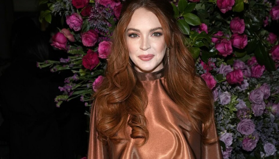Lindsay Lohan er blevet mor til en lille dreng. Lindsay Lohan er blevet mor til en lille dreng.