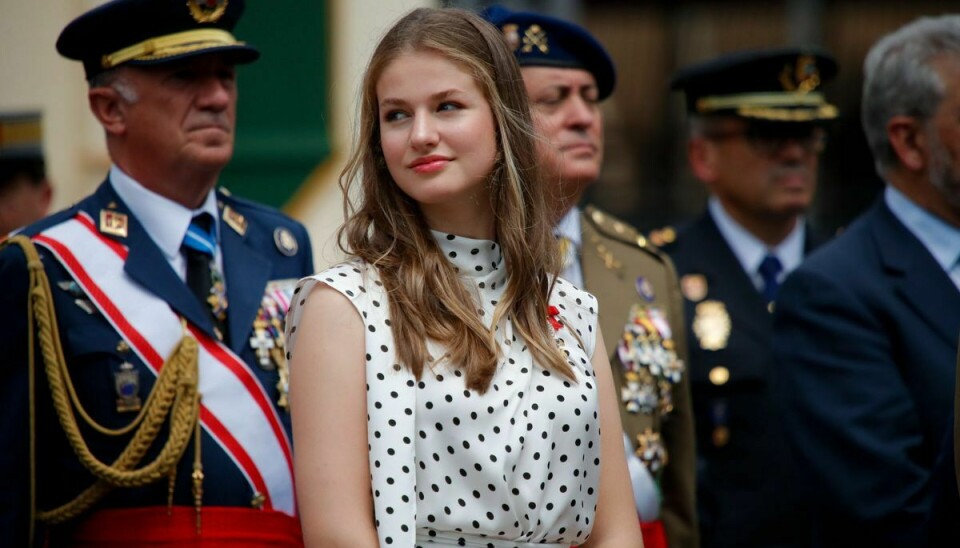 Kronprinsesse Leonor, der fylder 18 år til oktober, tager selv fat på en treårig, militær uddannelse på akademiet i Zaragoza i næste måned. starter selv