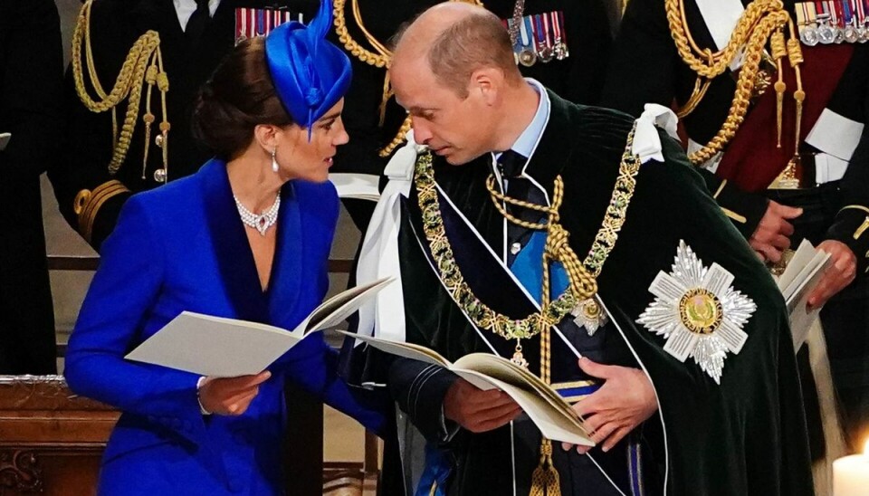 Også prins William og prinsesse Kate var på plads ved ceremonien i Edinburgh onsdag Også prins William og prinsesse Kate var på plads ved ceremonien i Edinburgh onsdag