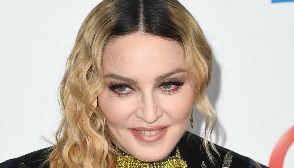Madonna blev lørdag hastet på hospitalet med en 'alvorlig bakteriel infektion'.