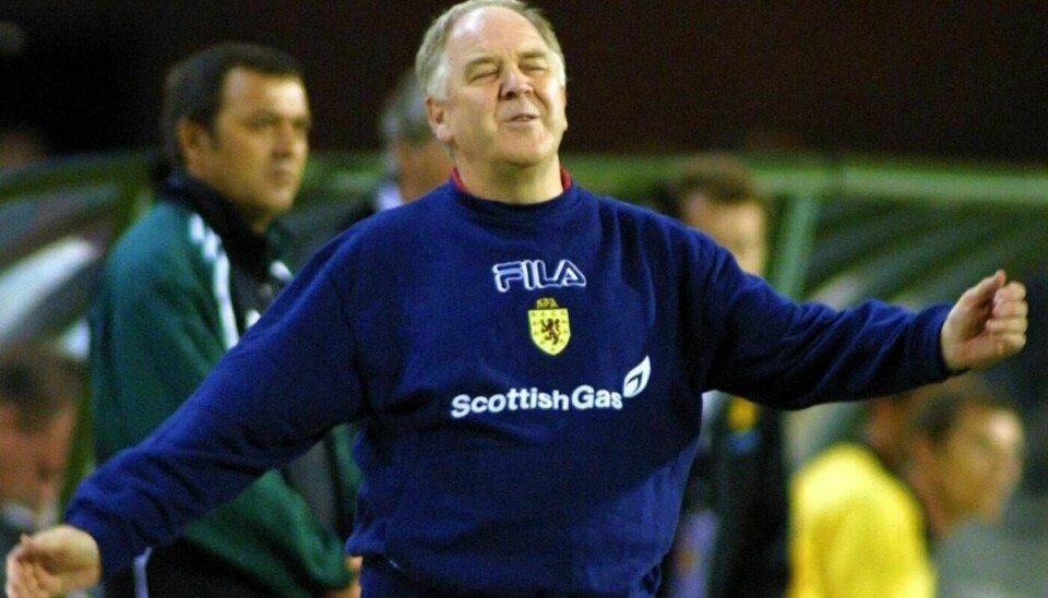 Craig Brown, den træner, der har haft sædet som træner for det skotske landshold i længst tid, er død.