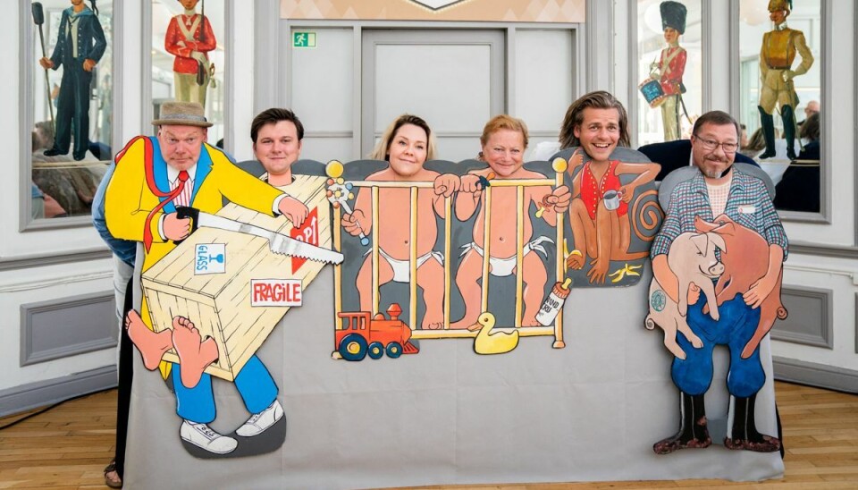 Sammen med Andreas Bo, Nicolai Jørgensen, Lisbet Dahl, Carsten Svendsen og James Price er Linda P en del af sekstetten, som skal skabe nyt liv i Tivolirevyen, som er genopstået efter 24 års fravær. (Arkivfoto). Sammen med Andreas Bo, Nicolai Jørgensen, Lisbet Dahl, Carsten Svendsen og James Price er Linda P en del af sekstetten, som skal skabe nyt liv i Tivolirevyen, som er genopstået efter 24 års fravær. (Arkivfoto).