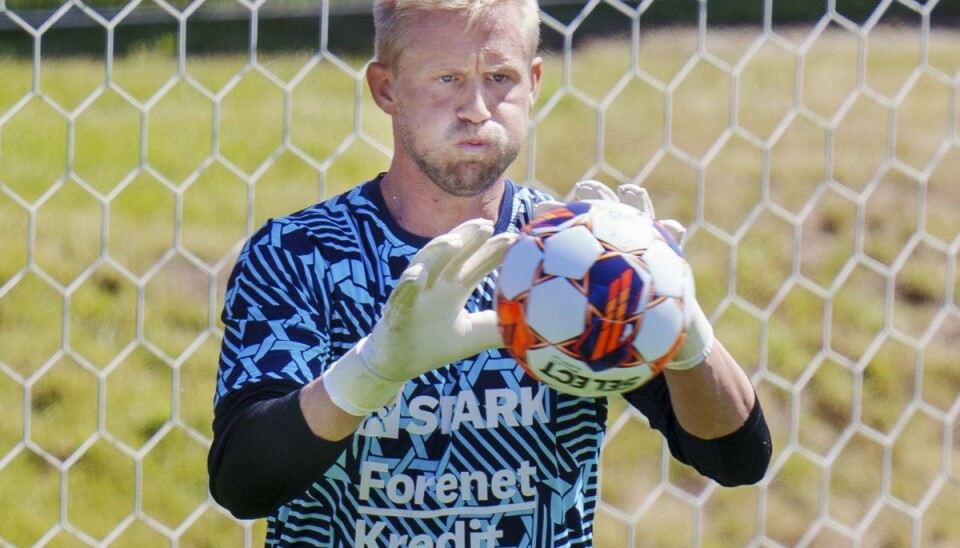 Kasper Schmeichel ses her under landsholdets træning op til kampen mod Nordirland i Parken på fredag klokken 20.45.