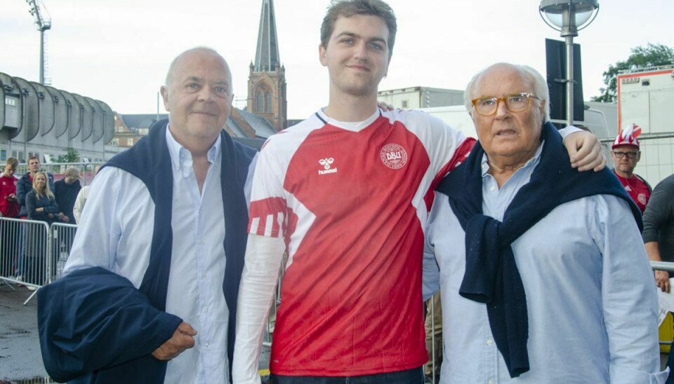 Jes Dorph-Petersen var til landskamp med sønnen Jens Emil og vennen Flemming Østergaard.