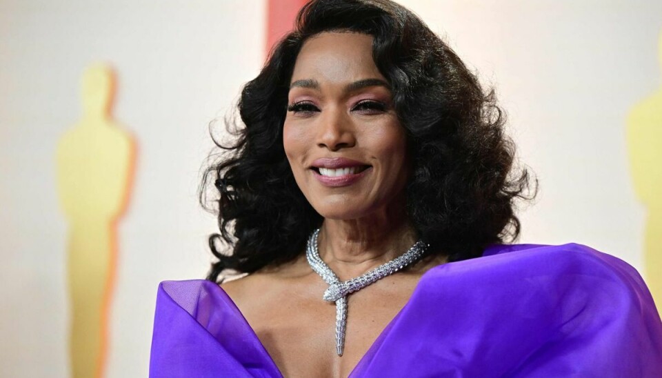 Angela Bassett var nomineret til en Oscar i år for sin birolle i 'Black Panther: Wakanda Forever'. Men statuetten gik Jamie Lee Curtis for 'Everything Everywhere All at Once'. Nu får skuespillerinden alligevel en Oscar hjem i år. (Arkivfoto). Angela Bassett var nomineret til en Oscar i år for sin birolle i 'Black Panther: Wakanda Forever'. Men statuetten gik Jamie Lee Curtis for 'Everything Everywhere All at Once'. Nu får skuespillerinden alligevel en Oscar hjem i år. (Arkivfoto).