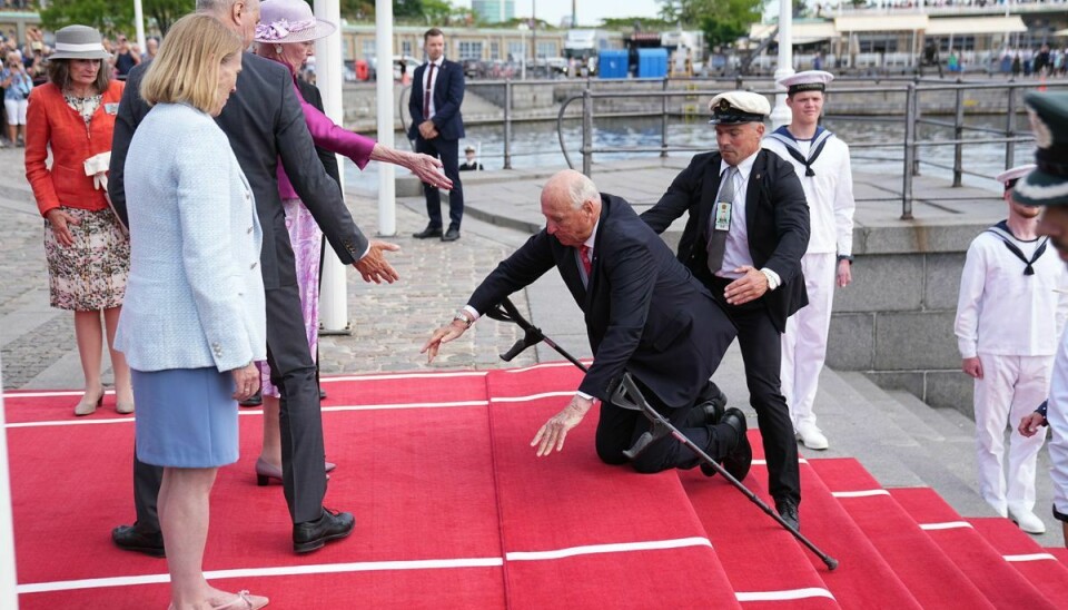 Øjeblikket hvor den norske konge falder.