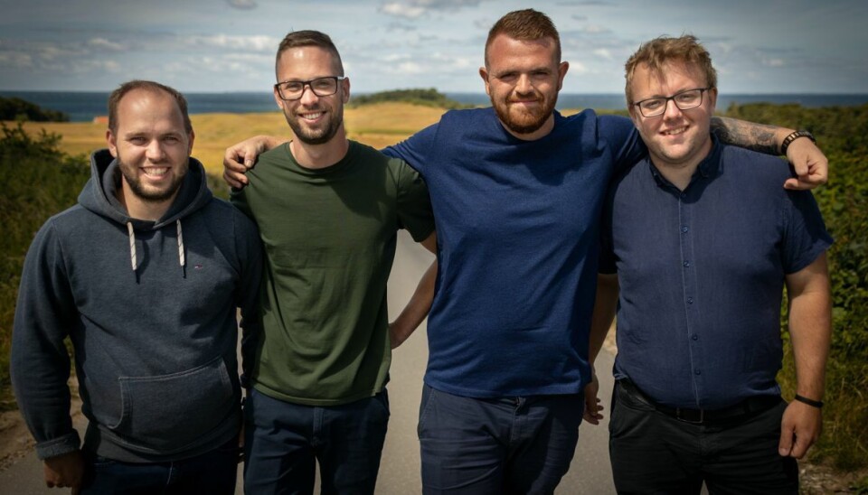 Kresten Petersen (tv) ses her sammen med de andre tre vestsjællandske ungersvende, Andreas, Mads og Jannich, der ledte efter den eneste ene i den seneste udgave af 'Kærlighed hvor kragerne vender'