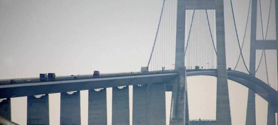 Lige nu: Forbudt at køre over broen