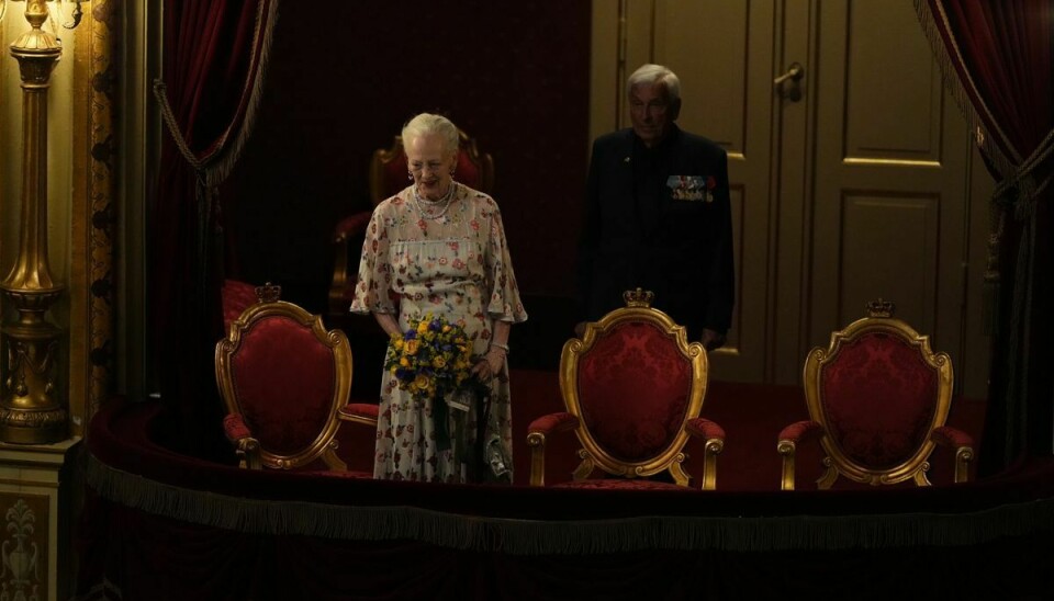 Dronning Margrethe overværer tirsdag 'ukrainsk aften' i Det Kongelige Teater. Det er hendes andet officielle arrangement siden rygoperationen i februar.