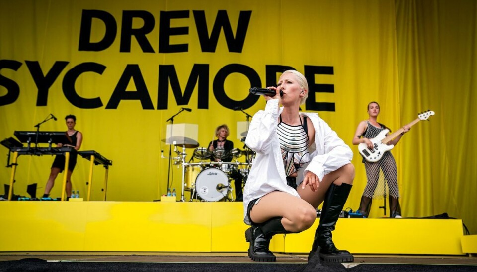 - Når man først har udgivet et album, så er man ret hurtigt ovre det. Sådan er det bare. Hvis det var en hemmelighed blandt alle os artister, så er jeg ked af, at jeg har røbet det, siger Drew Sycamore og griner. (Arkivfoto). - Når man først har udgivet et album, så er man ret hurtigt ovre det. Sådan er det bare. Hvis det var en hemmelighed blandt alle os artister, så er jeg ked af, at jeg har røbet det, siger Drew Sycamore og griner. (Arkivfoto).
