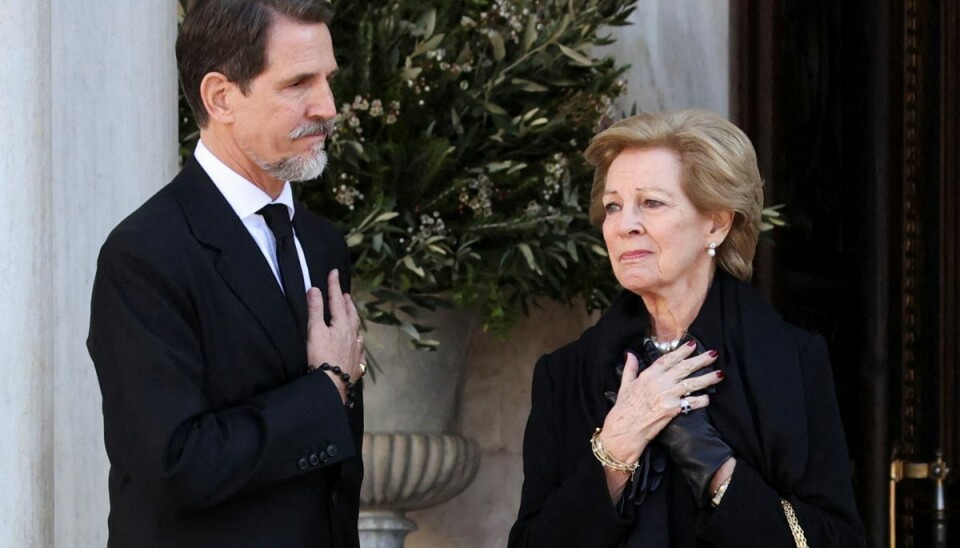 Kronprins Pavlos ses her sammen med sin mor, dronning Anne-Marie, ved kong Konstantins begravelse i Athen den 16. januar. Kronprins Pavlos ses her sammen med sin mor, dronning Anne-Marie, ved kong Konstantins begravelse i Athen den 16. januar.