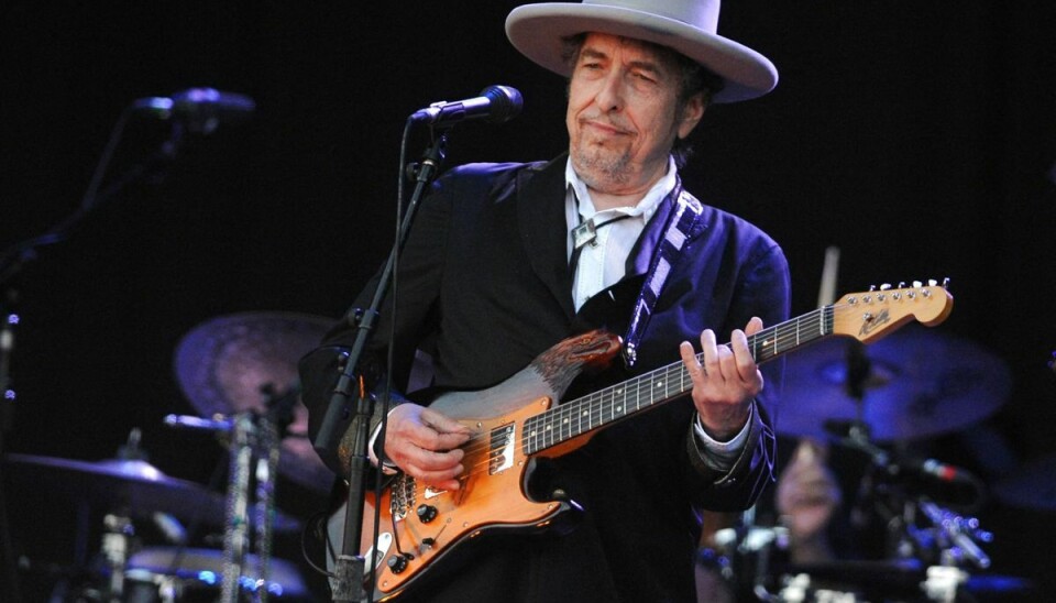 Musikeren Bob Dylan er endt i modvind, efter det er kommet frem, at hans håndsignerede bøger er skrevet under af en maskine. (Arkivfoto). Musikeren Bob Dylan er endt i modvind, efter det er kommet frem, at hans håndsignerede bøger er skrevet under af en maskine. (Arkivfoto).