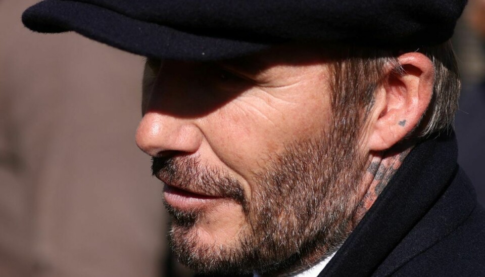 Den tidligere fodboldspiller David Beckham forlader stedet efter at have hyldet Storbritanniens dronning Elizabeth efter hendes død.