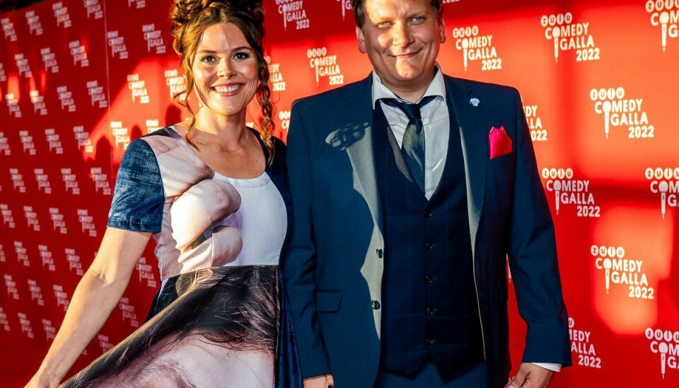 Heino Hansen ses her sammen med hustruen Cecilia på den røde løber ved Zulu Comedy Galla i Operaen i København torsdag den 1. september 2022.
