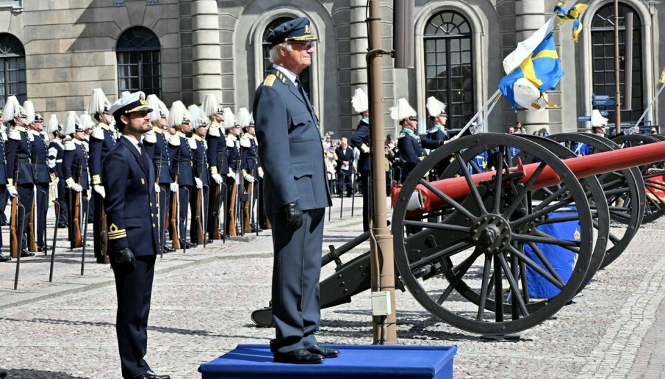 Der bliver hverken tid til officielle statsbesøg eller til at fyre kanoner af for Carl Gustaf de næste 14 dage.