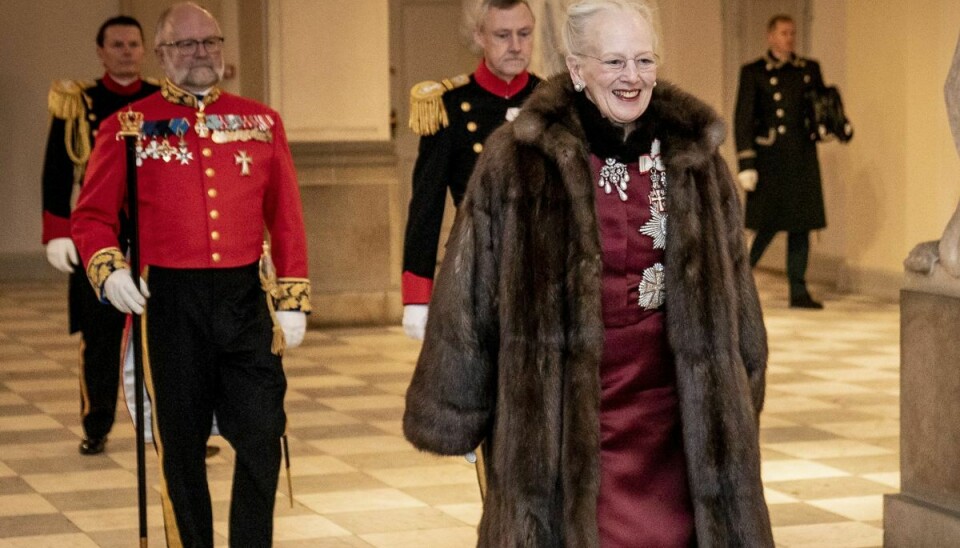 Dronning Margrethe har aldrig overvejet at kvitte cigaretterne.