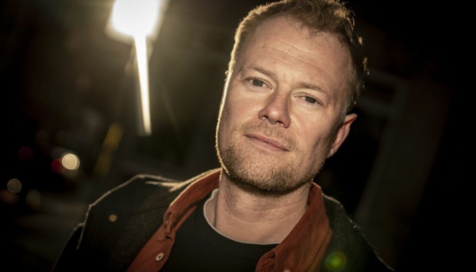 - Jeg håber, at man vil tale om emnet, også hvis man bare sidder til et middagsselskab, for det kan hurtigt blive et meget mørkt rum, hvis man sidder med det alene, fortæller den 43-årige journalist og tv-vært om at have fertilitetsproblemer. - Jeg håber, at man vil tale om emnet, også hvis man bare sidder til et middagsselskab, for det kan hurtigt blive et meget mørkt rum, hvis man sidder med det alene, fortæller den 43-årige journalist og tv-vært om at have fertilitetsproblemer.