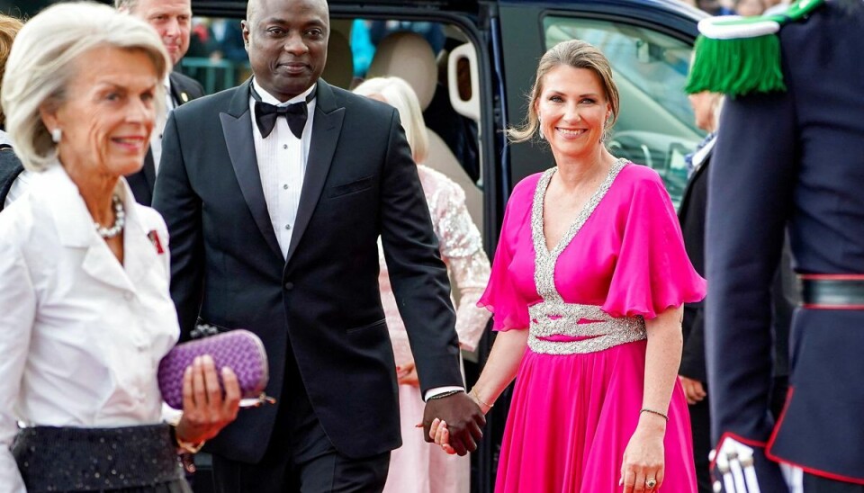 Prinsesse Märtha Louise og Durek Verrett frister en tilværelse på afstand af det øvrige norske kongehus. Prinsesse Märtha Louise og Durek Verrett frister en tilværelse på afstand af det øvrige norske kongehus.