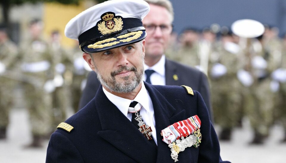 Kronprins Frederik deltager efter nogle hektiske dage i en kapsejlads i Saint Tropez i Frankrig. Kronprins Frederik deltager efter nogle hektiske dage i en kapsejlads i Saint Tropez i Frankrig.
