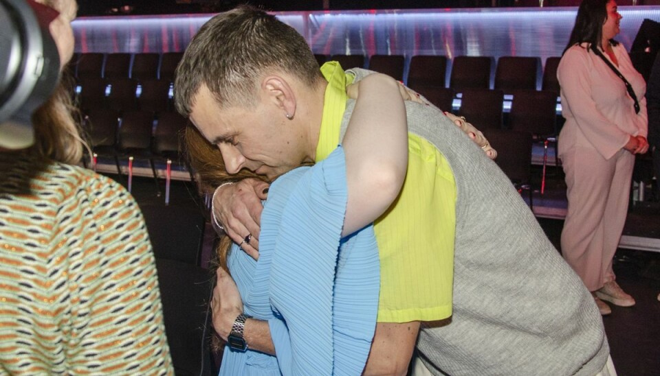 Simon Kvamm sagde bagefter undskyld til i Clara, men skaden var sket. Simon Kvamm sagde bagefter undskyld til i Clara, men skaden var sket.