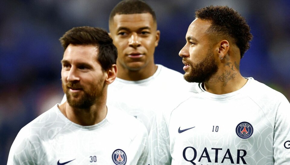 Trioen fra Paris Saint-Germain er alle i top-4 på Forbes liste over de bedst betalte fodboldspillere i verden i denne sæson. Kylian Mbappe overgår Lionel Messi og Neymar. (Arkivfoto). Trioen fra Paris Saint-Germain er alle i top-4 på Forbes liste over de bedst betalte fodboldspillere i verden i denne sæson. Kylian Mbappe overgår Lionel Messi og Neymar. (Arkivfoto).