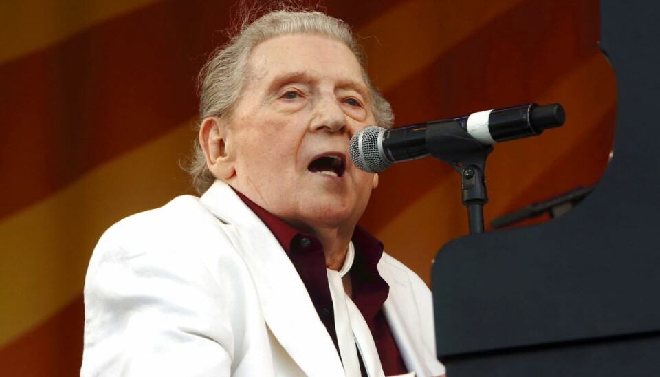 Mediet TMZ erklærede den amerikanske rock'n'roll-legende Jerry Lee Lewis død. Men han lever altså stadig i bedste velgående.