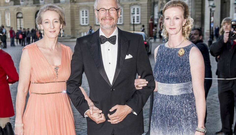 Efter skilsmissen bliver prinsesse Nathalie (th.) boende på slottet i Bad Berleburg i Tyskland sammen med sine to børn.