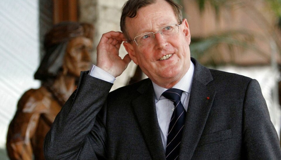 David Trimble, som er død mandag, spillede en nøglerolle som forhandler i den aftale, der i 1998 førte til det, der kendes som Langfredagsaftalen. Det er aftalen om forsoning mellem katolikker og protestanter i den britiske provins Nordirland. (Arkivfoto). David Trimble, som er død mandag, spillede en nøglerolle som forhandler i den aftale, der i 1998 førte til det, der kendes som Langfredagsaftalen. Det er aftalen om forsoning mellem katolikker og protestanter i den britiske provins Nordirland. (Arkivfoto).