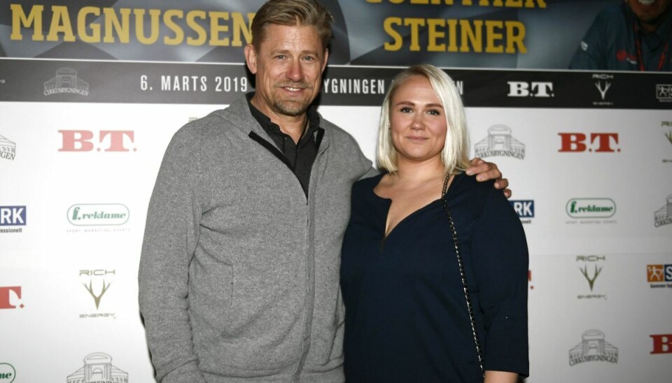 Cecilie Schmeichel ses her sammen med sin far, det danske målmands-ikon Peter Schmeichel.