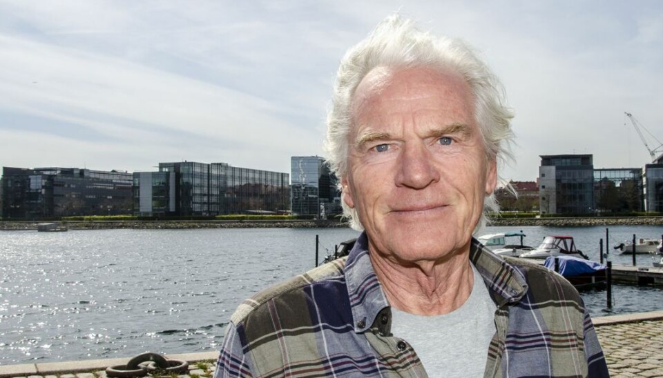- Ukrudt forgår ikke så let, siger Kurt Ravn om sin skurkerolle i nye afsnit af ’Sommerdahl’.