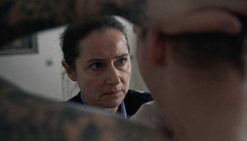 Sidse Babett Knudsen som fængselsbetjenten Eva i 'Vogter', der beskrives som en tankevækkende fortælling om tilgivelse og hævn samt kærlighed og retfærdighed. (PR-foto). Sidse Babett Knudsen som fængselsbetjenten Eva i 'Vogter', der beskrives som en tankevækkende fortælling om tilgivelse og hævn samt kærlighed og retfærdighed. (PR-foto).