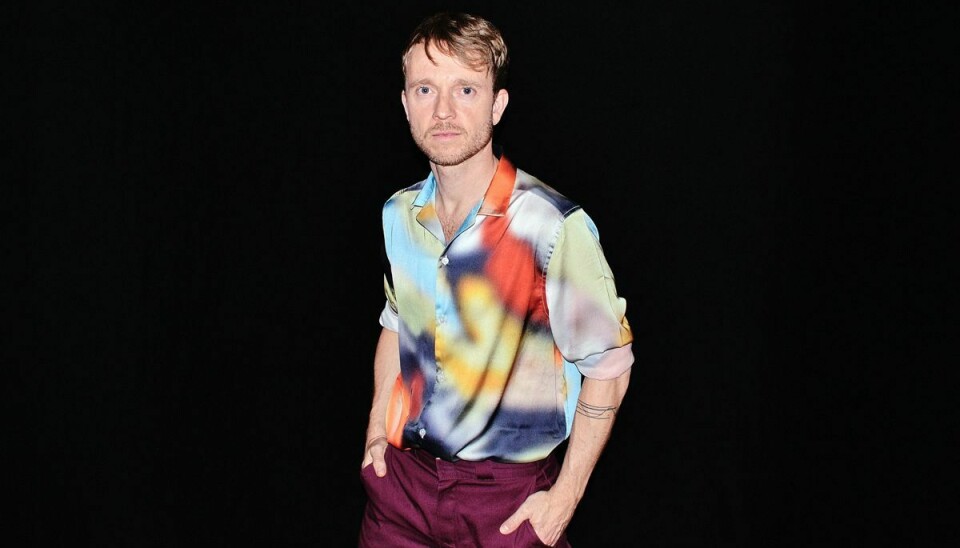 Skuespiller Laus Høybye har skrevet og komponereret singlen 'Electric Skin', som udkommer på streamingtjenesterne 12. maj. (PR-foto).