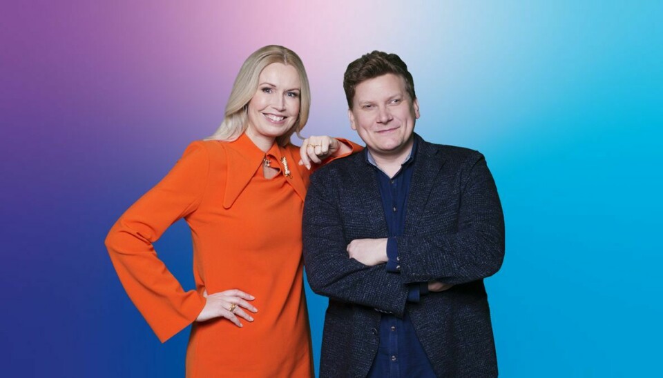 Dans Melodi Grand Prix-værterne Tina Müller og Heino Hansen.