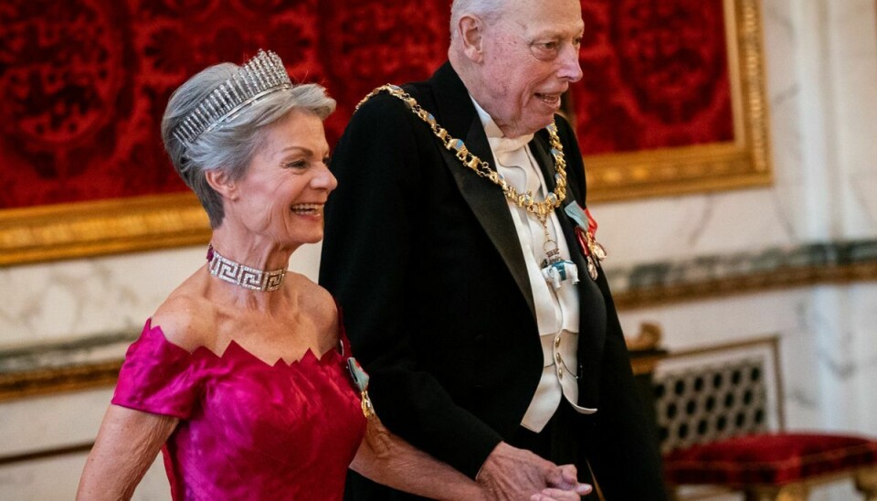 Grev Ingolf af Rosenborg og grevinde Sussie af Rosenborg ankommer til gallamiddag på Christiansborg Slot under fejringen af dronningens 50-års regeringsjubilæum i København søndag den 11. september 2022.