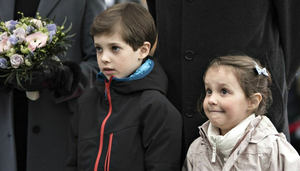 Komtesse Athena har, siden hun var helt lille, været med på opgaver sammen med sine forældre, prins Joachim og prinsesse Marie, og sin storebror, grev Henrik. Her til åbningen af Bakken i 2017. (Arkivfoto).