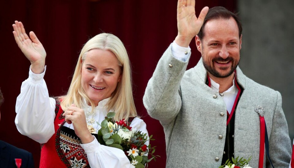 Det norske kronprinspar, Haakon og Mette.Marit, kan begge fejre 50-års fødselsdag den kommende sommer.