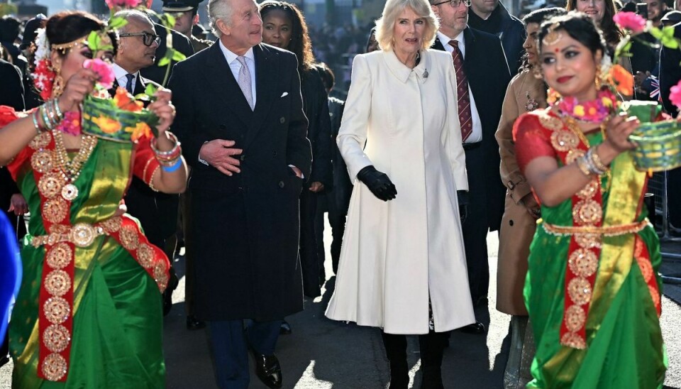 Charles og Camilla under onsdagens besøg i det østlige London.