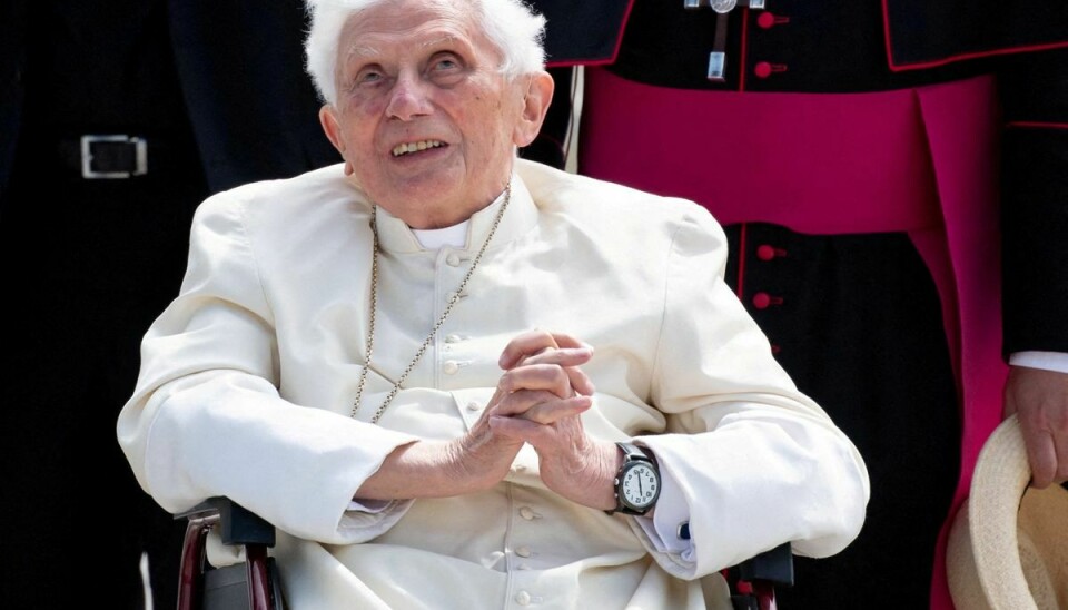 Den tidligere pave Benedikt er død.