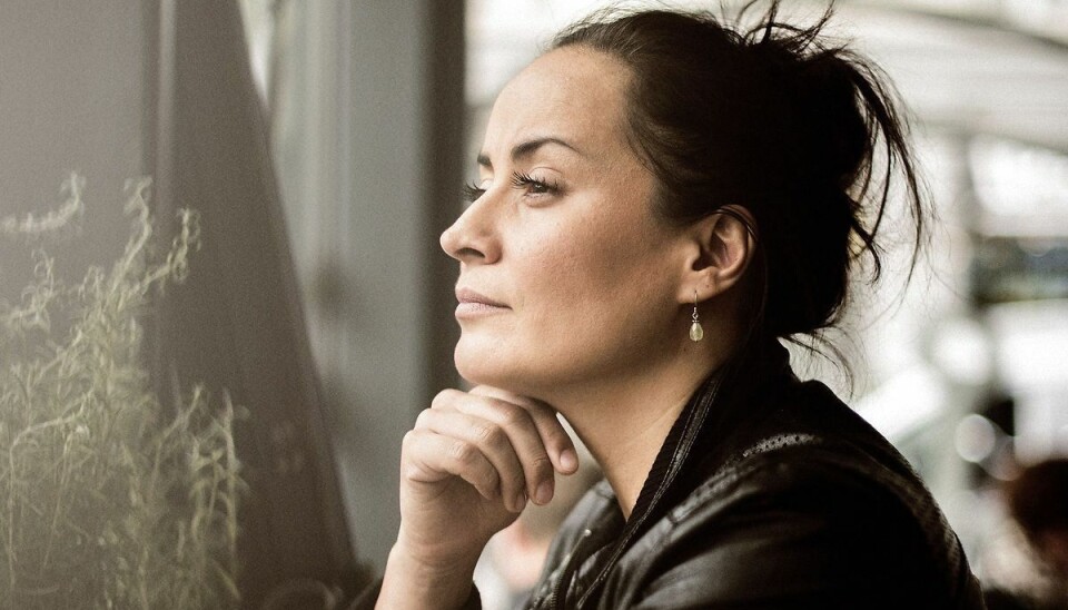 Julie Berthelsen har aflyst alle sine koncerter året ud, selvom det er mod hendes vilje. Julie Berthelsen har aflyst alle sine koncerter året ud, selvom det er mod hendes vilje.