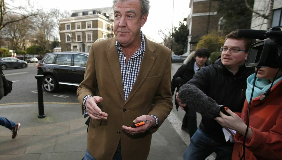 Jeremy Clarkson undskylder nu for ordlyden i sin klumme.