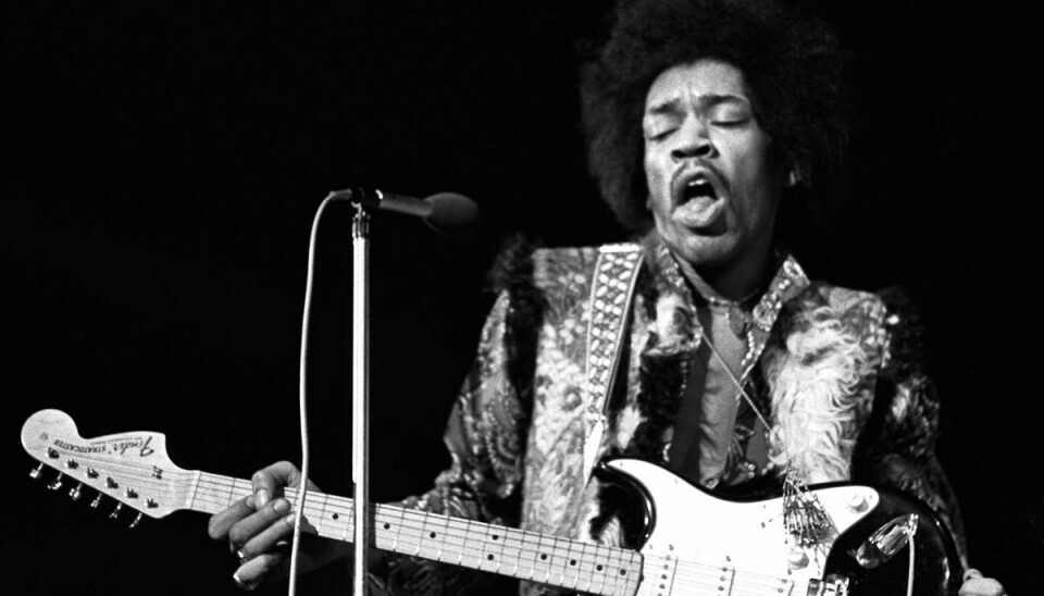 Jimi Hendrix optræder her i Falkonercentret i København. Jimi Hendrix optræder her i Falkonercentret i København.