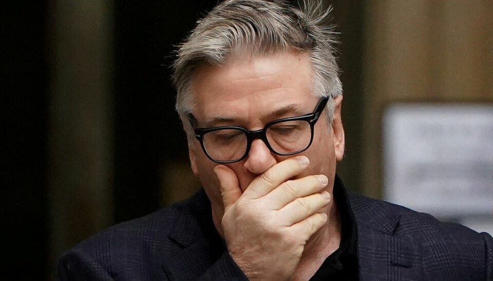 Alec Baldwin bliver stadig efterforsket efter en kvindelig fotograf blev skudt.