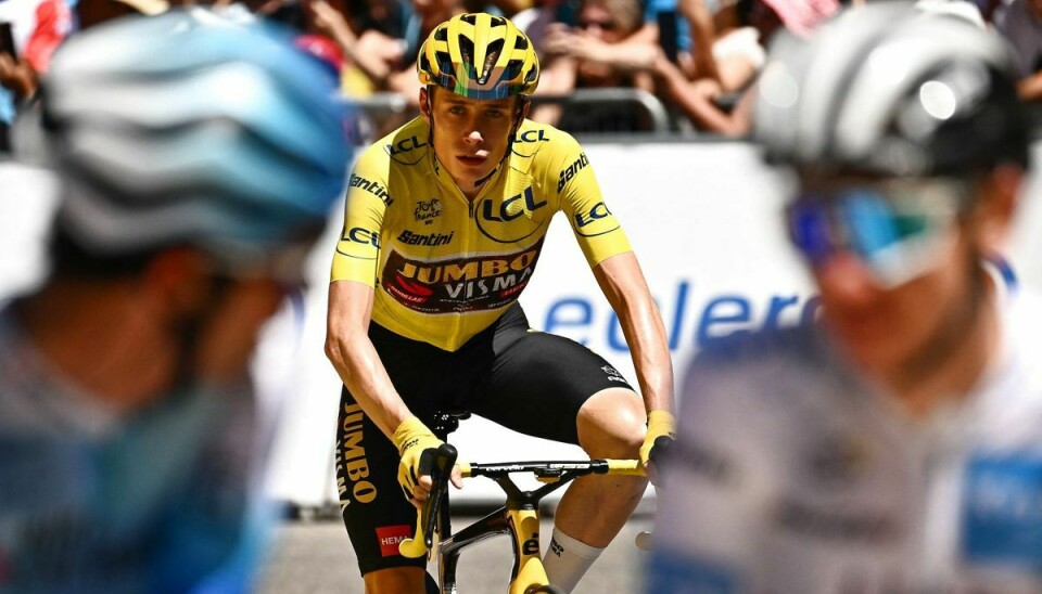 Jonas Vingegaard som vi allerhelst vil se ham. I gult i Tour de France.