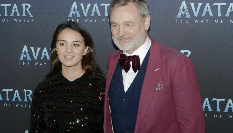 Claus Elming mødte op med en ny veninde ved premieren på ’Avatar’ i Imperial.