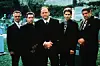 Tony Sirico slog sit navn fast i rollen som Paulie 'Walnuts' Gualteri i 'The Sopranos'. Her ses han yderst til venstre ved siden af Steven Van Zandt, James Gandolfini, Michael Imperioli og Vicint Pastore. Tony Sirico døde fredag på et plejehjem i Florida. Han blev 79 år.