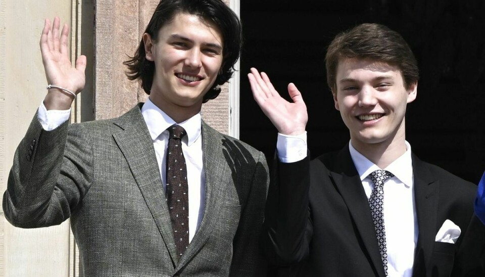 Prins Nikolaj (til venstre) og prins Felix (til højre) deler traditionen sammen.