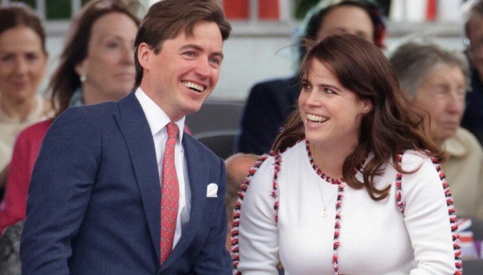 Prinsesse Eugenie og hendes mand Jack Brooksbank her fotograferet foran Buckingham Palace i London tidligere i år.