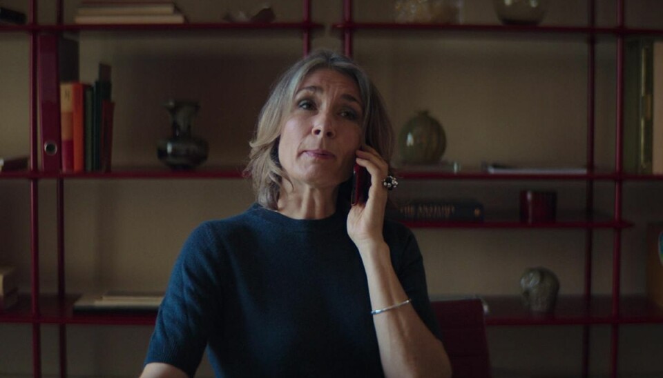 Charlotte Munck spiller chefen for en fertilitetsklinik i den nye danske Netflix-serie 'Skruk'. - Det var sjovt at prøve at spille et skævt indslag. Hun er i virkeligheden en dygtig chef, men hun er lidt konfliktsky, og det gør, at hun roder sig ud i nogle ting, siger Charlotte Munck om sin rolle. (PR-foto). Charlotte Munck spiller chefen for en fertilitetsklinik i den nye danske Netflix-serie 'Skruk'. - Det var sjovt at prøve at spille et skævt indslag. Hun er i virkeligheden en dygtig chef, men hun er lidt konfliktsky, og det gør, at hun roder sig ud i nogle ting, siger Charlotte Munck om sin rolle. (PR-foto).