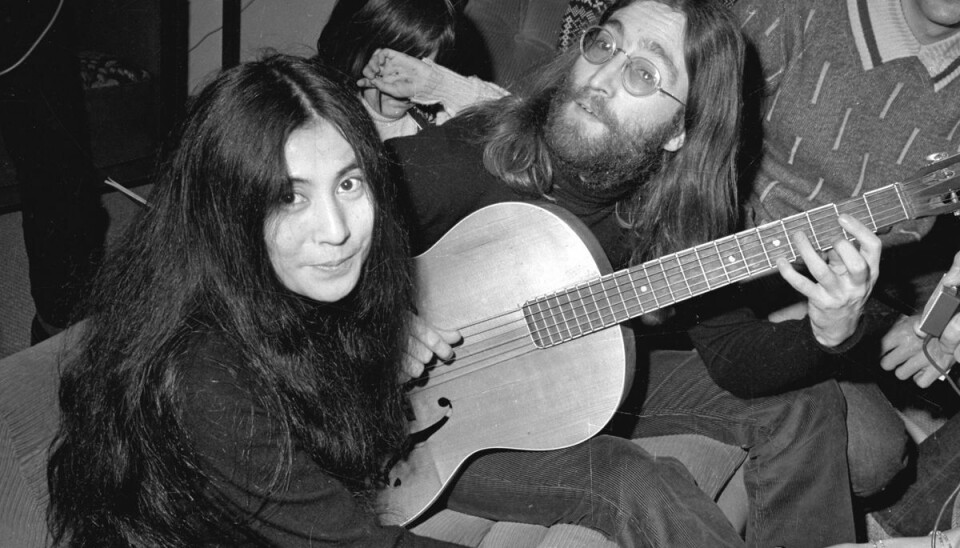 John Lennon og hans hustru Yoko Ono. John Lennon og hans hustru Yoko Ono.